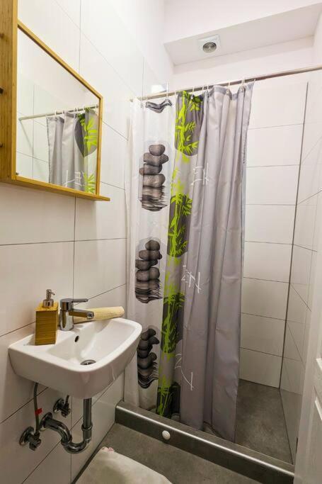 Cozy Ensuite Room In Zagreb Center Εξωτερικό φωτογραφία