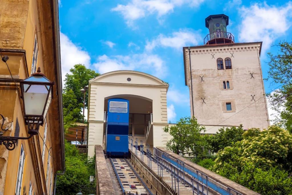 Cozy Ensuite Room In Zagreb Center Εξωτερικό φωτογραφία
