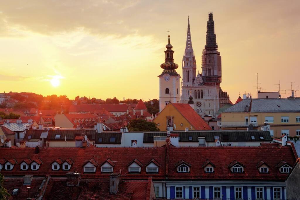 Cozy Ensuite Room In Zagreb Center Εξωτερικό φωτογραφία